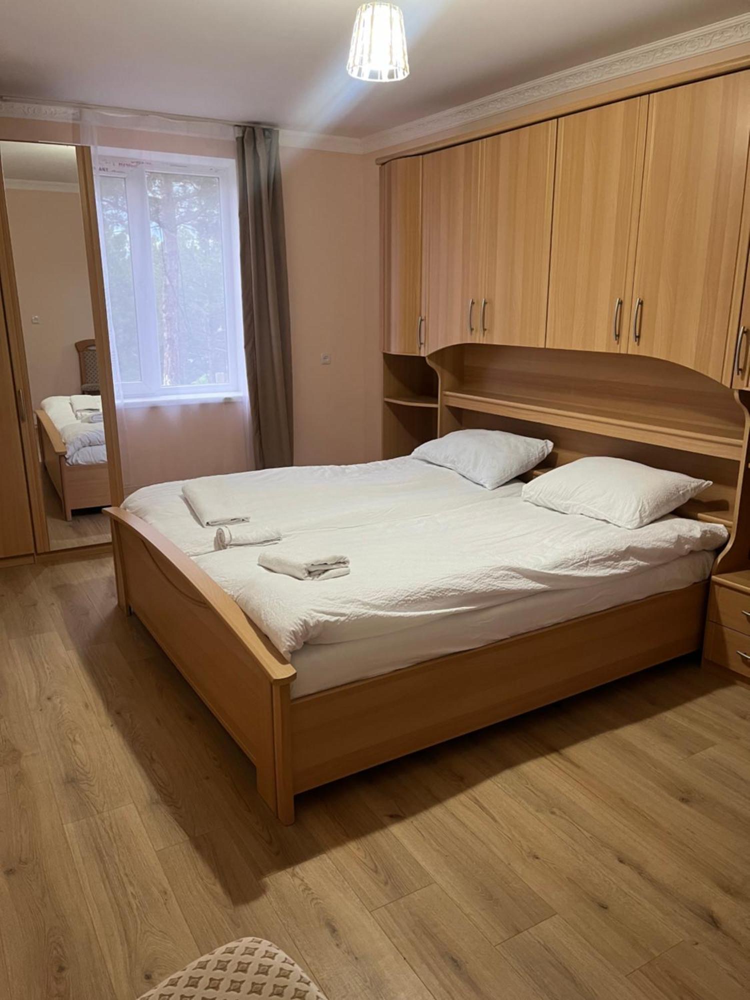 Tirebi Hotel Nakalakevi Екстериор снимка